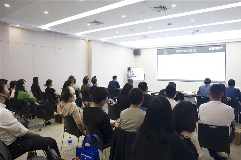 “國林地板濃情仲夏再起航”4月銷售總結暨5月培訓會圓滿成功
